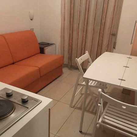 New Prophet Bed & Breakfast Cattolica Bagian luar foto