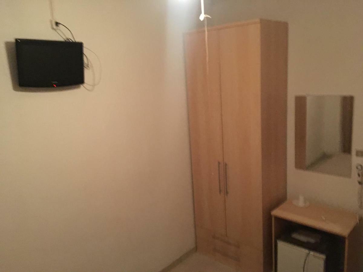 New Prophet Bed & Breakfast Cattolica Bagian luar foto