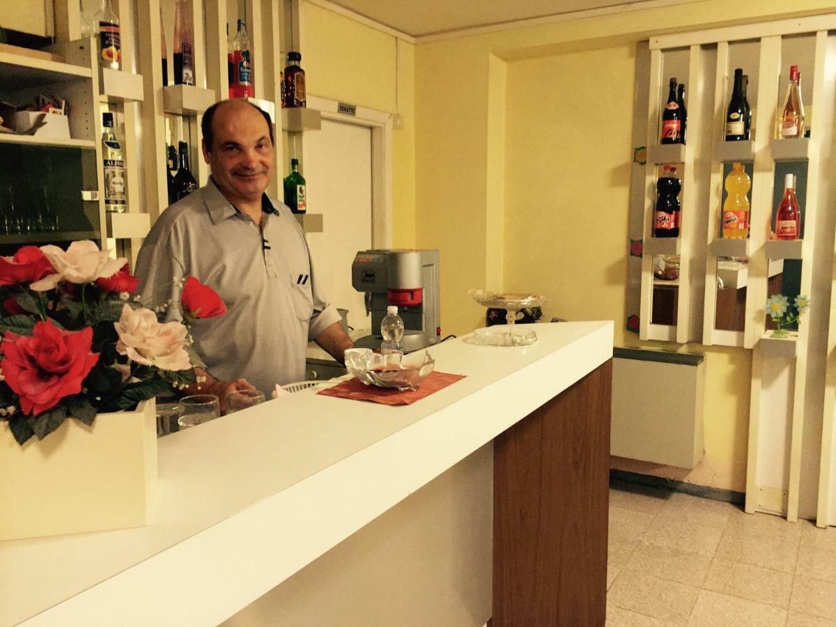New Prophet Bed & Breakfast Cattolica Bagian luar foto