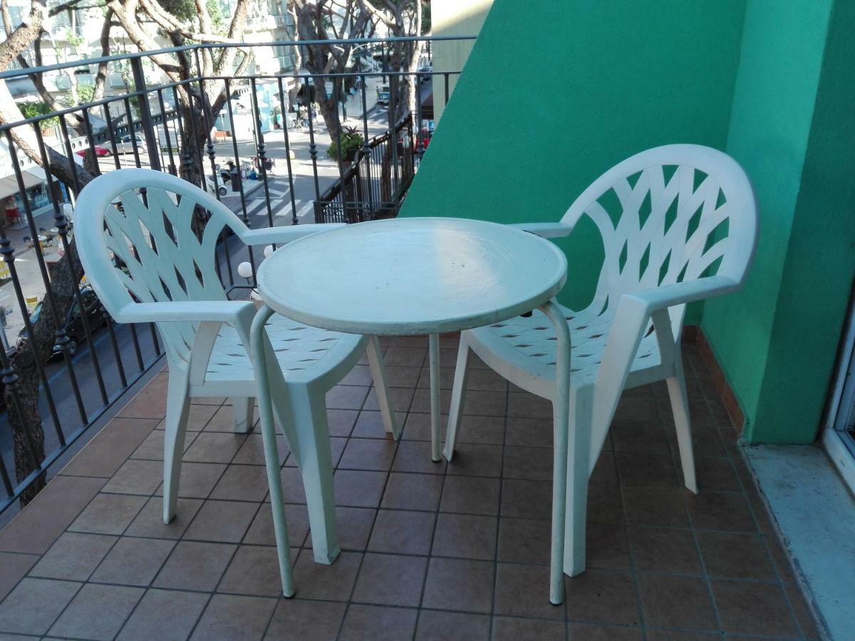 New Prophet Bed & Breakfast Cattolica Bagian luar foto