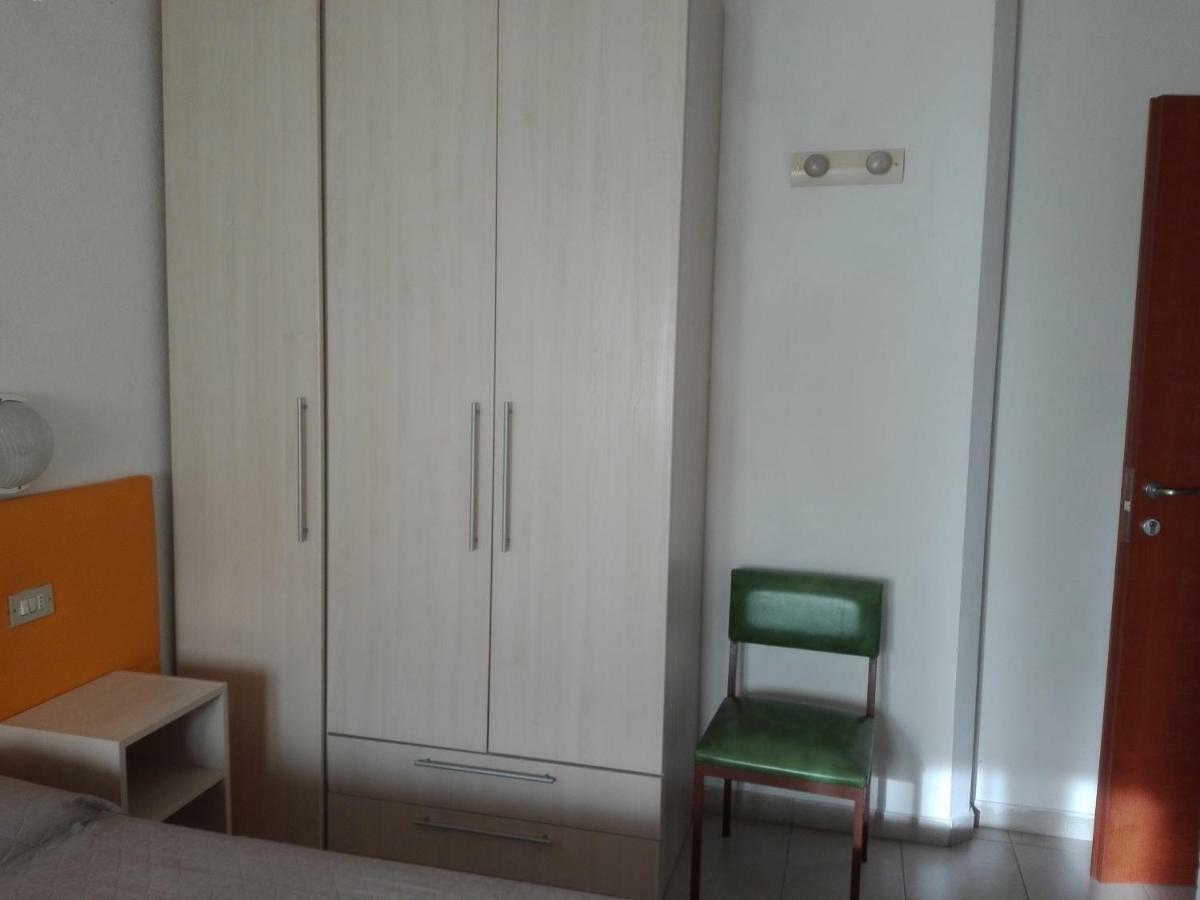 New Prophet Bed & Breakfast Cattolica Bagian luar foto